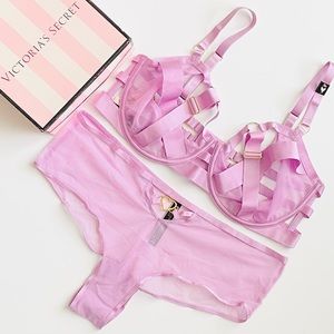 34D SMALL Victoria’s Secret lilac harness strappy bra set